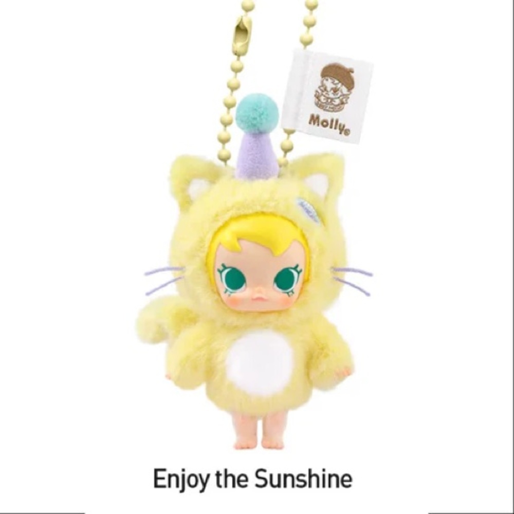 Enjoy the Sunshine (Yellow) - Baby Molly Friends Pocket keychain